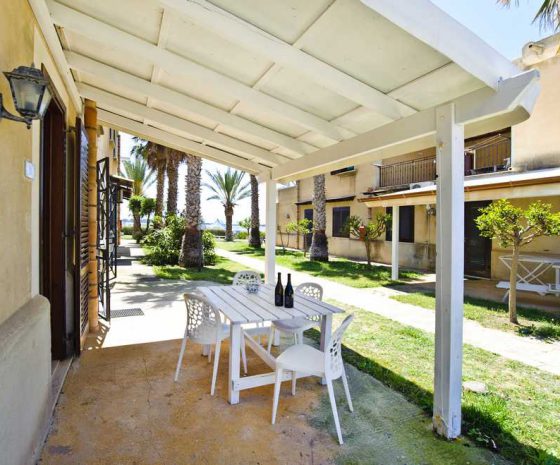 Sicile kite wind resort Santa Maria appartement vue jardin