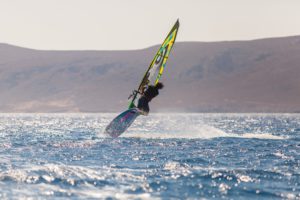 windsurf à Palekastro en Crète-Grèce