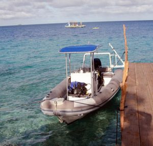 Bateau centre de plongée Enata Fakarava Diving