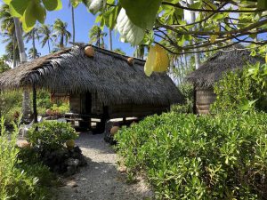 Raimiti fare Robinson et sa salle de bain attenante