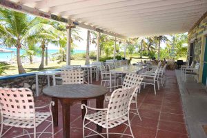 Restaurant Greenwood Beach resort Cat island - Copyright The Islands Of The Bahamas - Ministry of Tourism