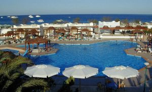 Hotel Menaville Safaga piscine