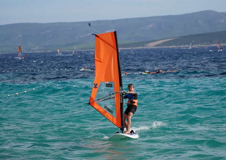 windsurf Bol Brac Croatie spot (5) Spots d'Evasion